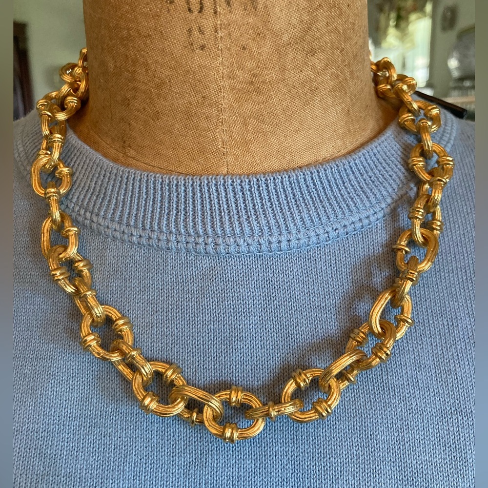 Karine Sultan Classic Chain Link Toggle Necklace 20” SO CLASSIC Goldtone NWT